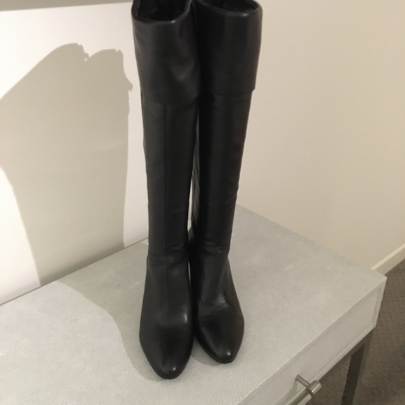 Tall boots - Picture 1 of 4